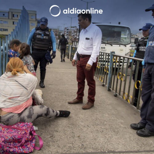 OPERATIVOS DE CONTROL EN LATACUNGA BUSCAN RECUPERAR EL ESPACIO PÚBLICO