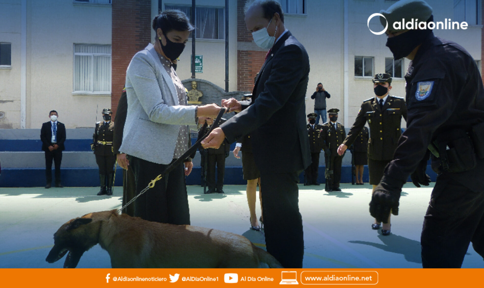 FRANCIA DONA A LA POLICÍA DE ECUADOR CUATRO PERROS ANTIDROGAS