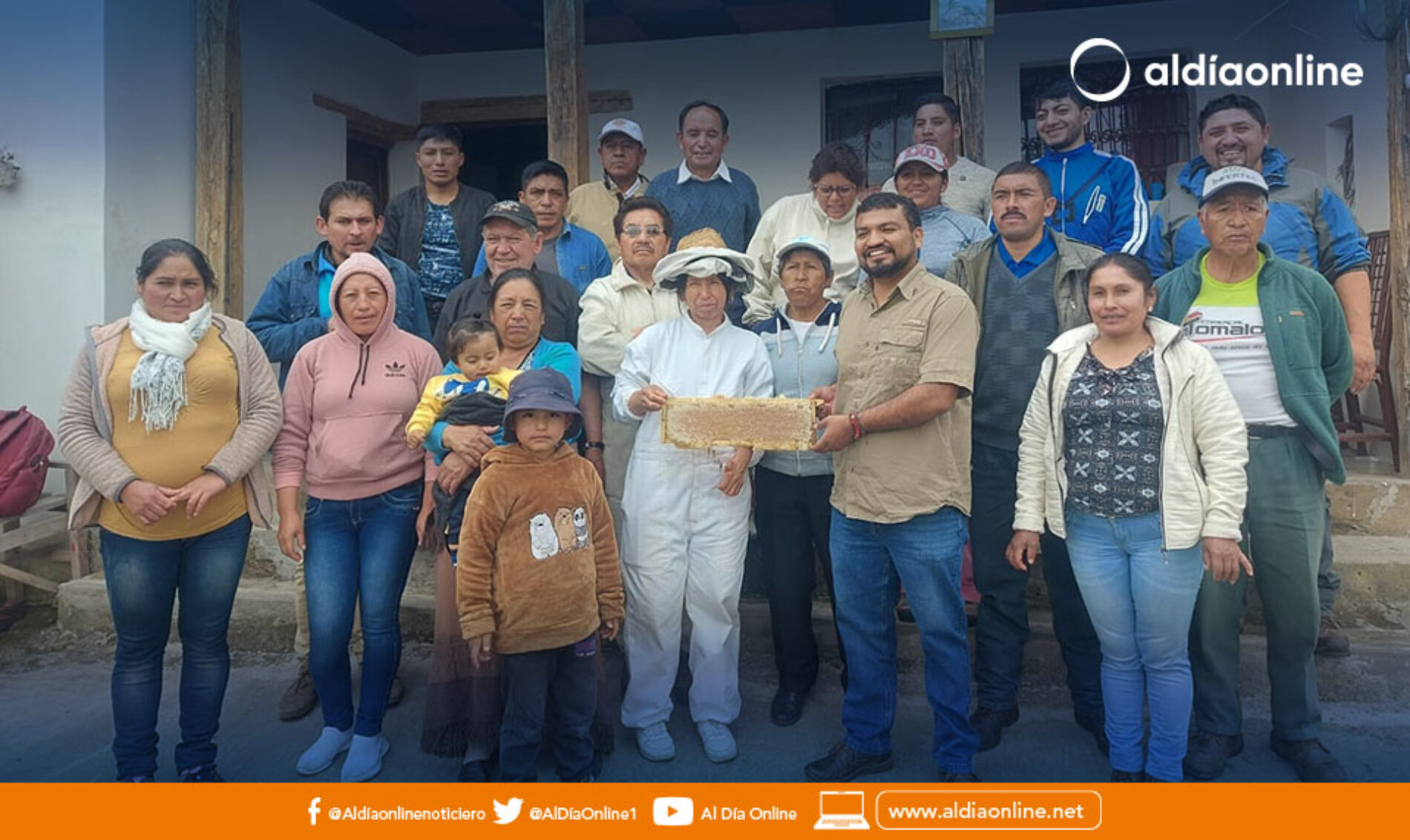 MAG ORGANIZÓ DÍA DE CAMPO CON PRODUCTORES APÍCOLAS DE COTOPAXI