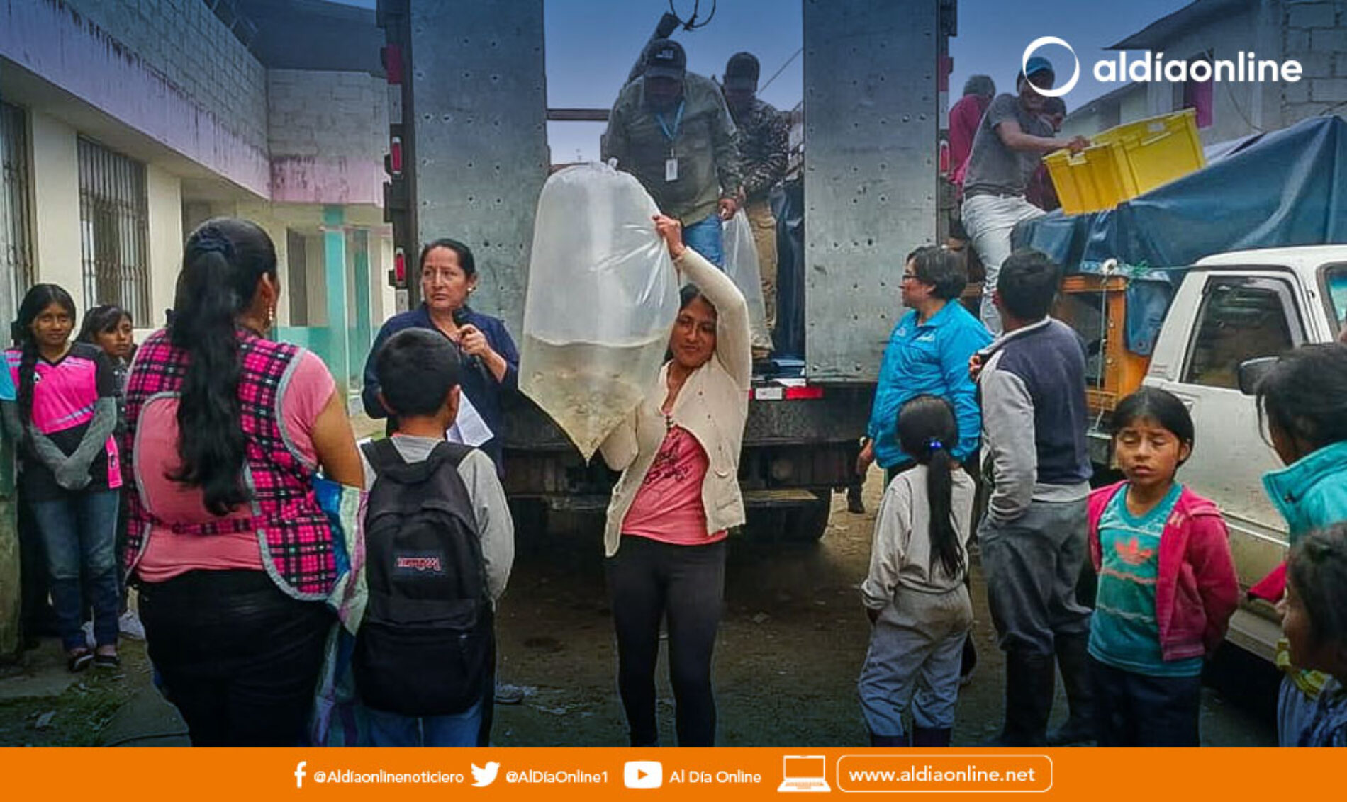 MIPRO Y MAG ENTREGAN 150 MIL ALEVINES DE TRUCHA EN PANGUA