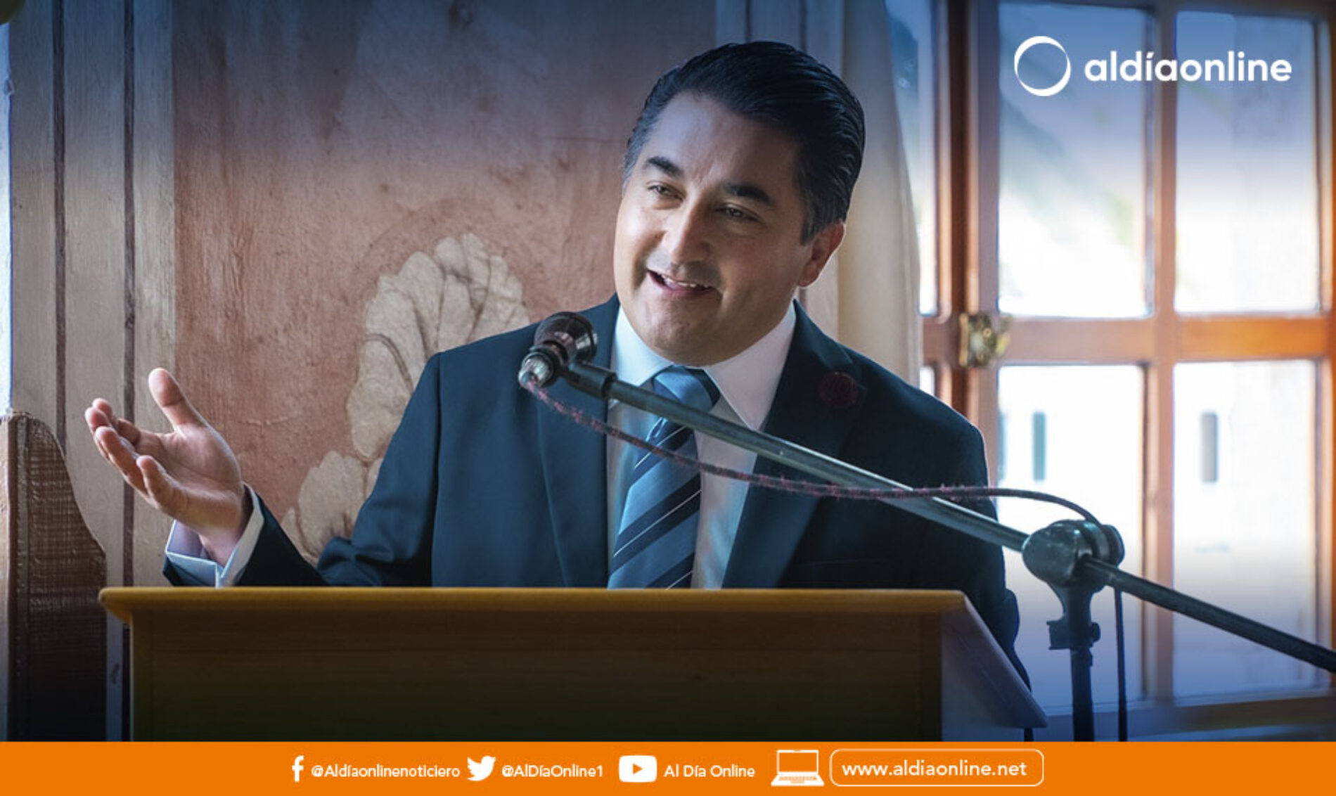 EFUSIVO RECIBIMIENTO AL ALCALDE DE LATACUNGA POR PARTE DE LA MUNICIPALIDAD