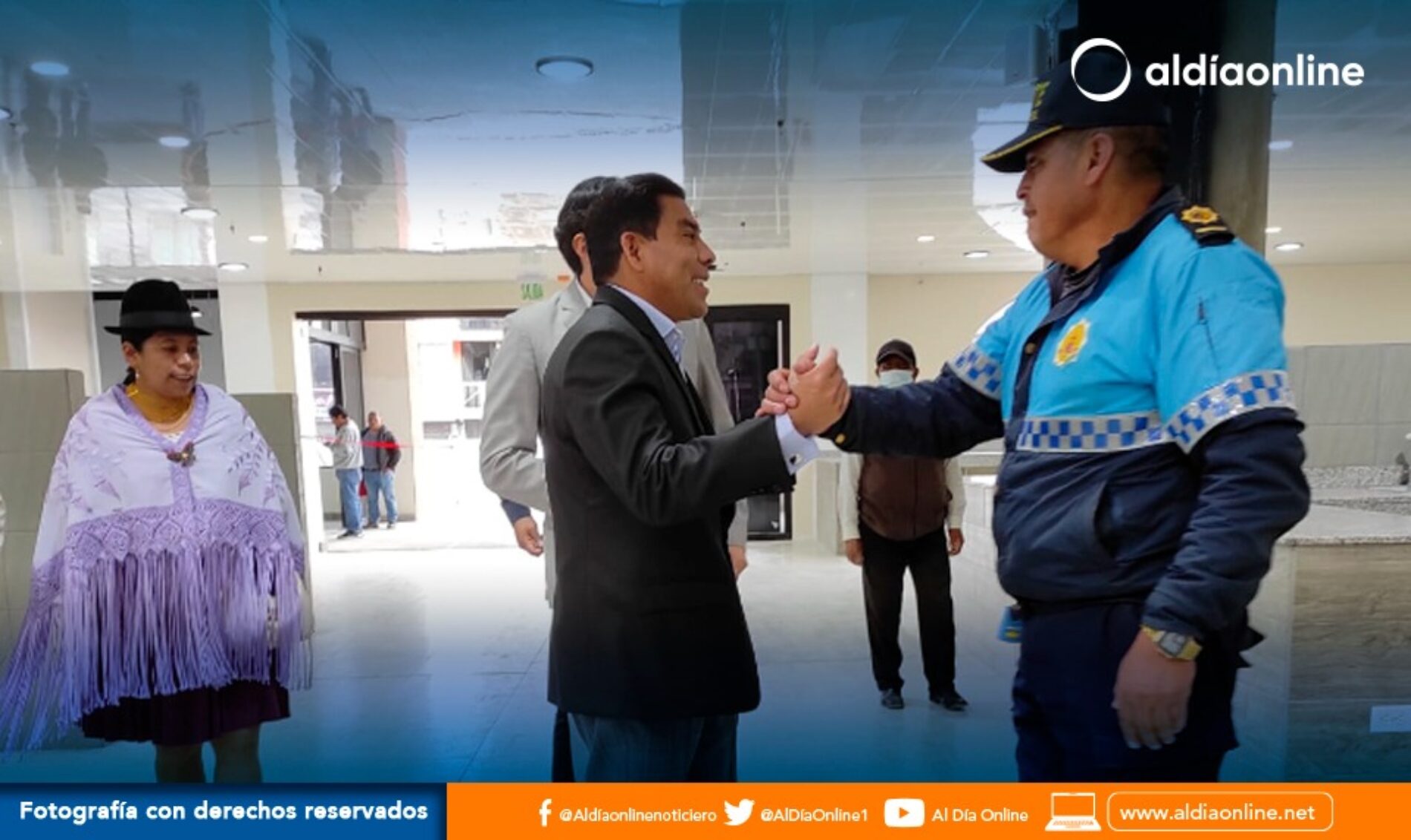 CONTRATISTA DE OBRA DETALLÓ CUANTOS ESPACIOS DISPONIBLES EXISTEN AL INTERIOR DEL MERCADO DE PUJILÍ. (VIDEO)