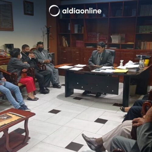 ADMINISTRACIÓN ACTUAL DEL SINDICATO DE CHOFERES DE COTOPAXI BUSCA AMPLIAR SERVICIOS CON LICENCIAS TIPO D Y E. (VIDEO)