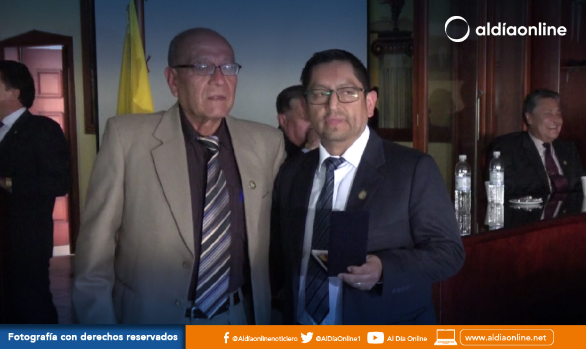 SINDICATO DE CHOFERES DE COTOPAXI, RINDIÓ HOMENAJE A SOCIOS QUE CUMPLIERON 25 Y 50 AÑOS DE SOCIOS (VIDEO)