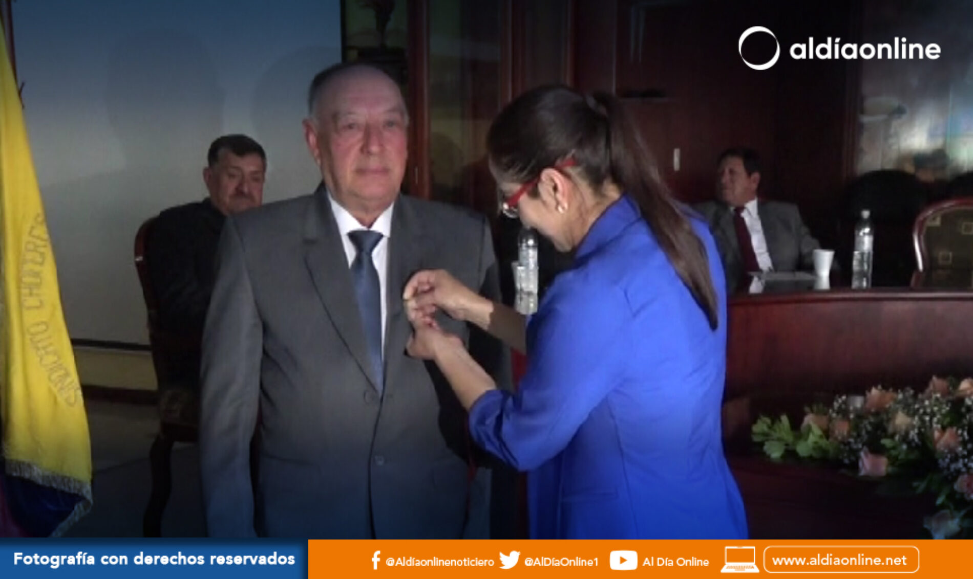 SINDICATO DE CHOFERES DE COTOPAXI, RINDIÓ HOMENAJE A SOCIOS QUE CUMPLIERON 25 Y 50 AÑOS DE SOCIOS (VIDEO)