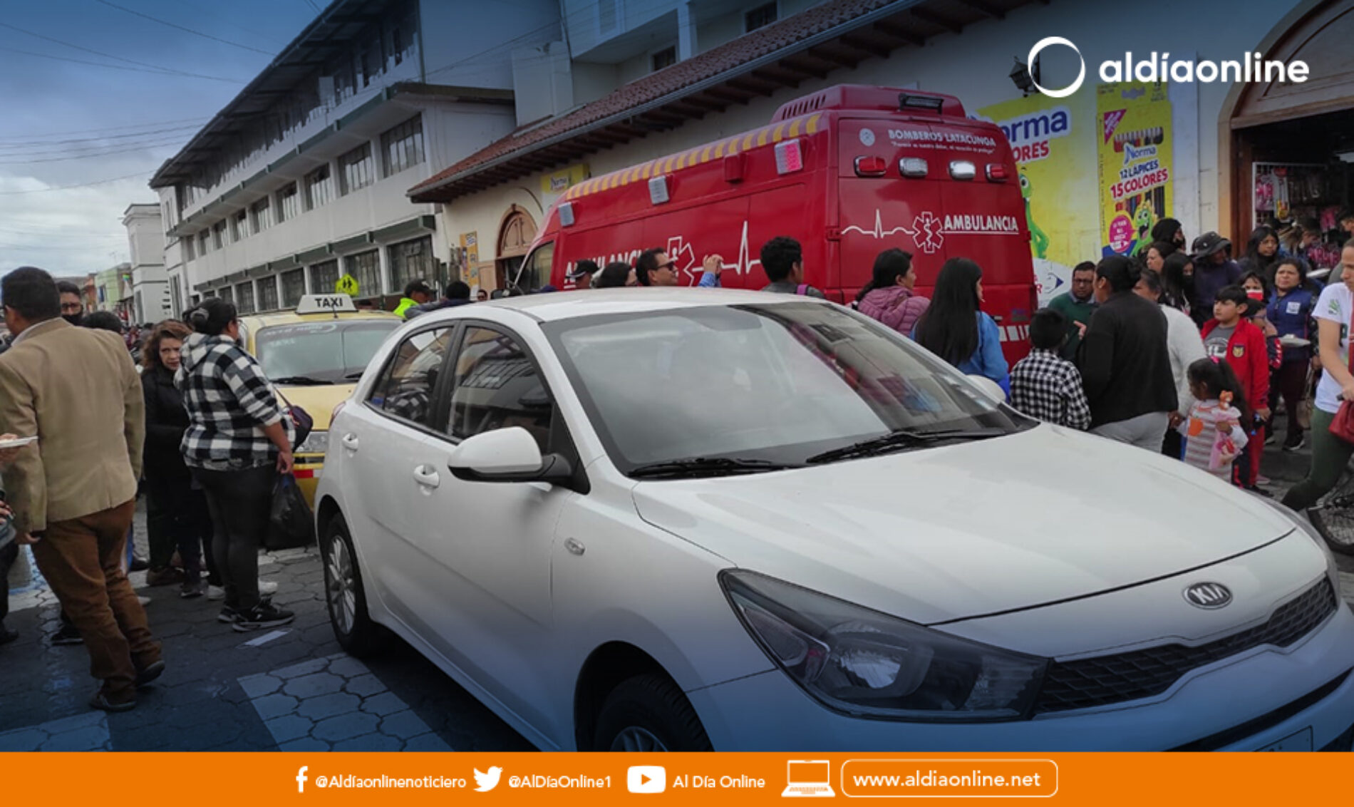 MENOR SUFRE ATROPELLAMIENTO EN EXTERIORES DE LA U.E ISIDRO AYORA DE LATACUNGA