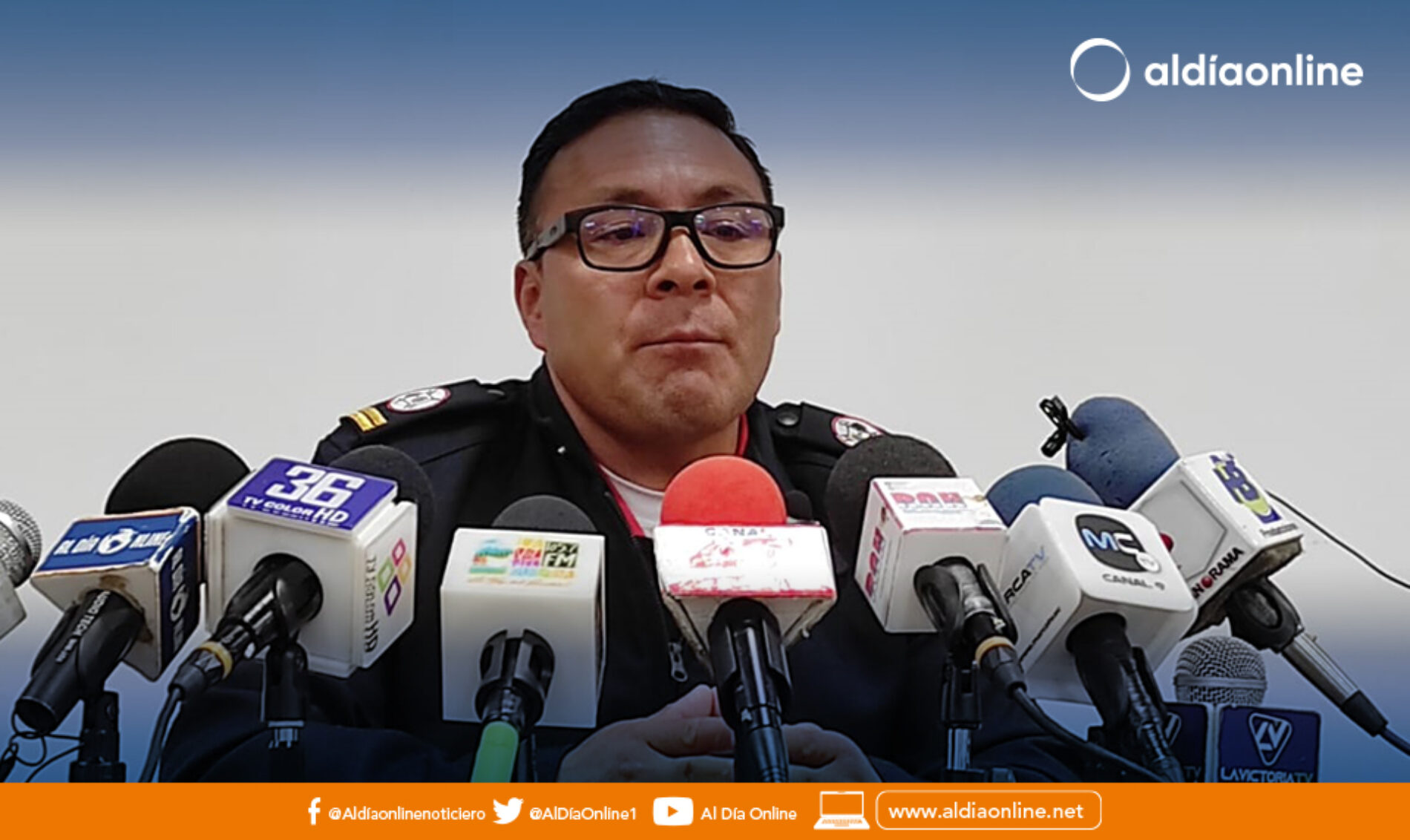 ELEPCO Y MUNICIPIO DE LATACUNGA COBRAN CONTRIBUCIONES DE CUERPO DE BOMBEROS.(VIDEO)