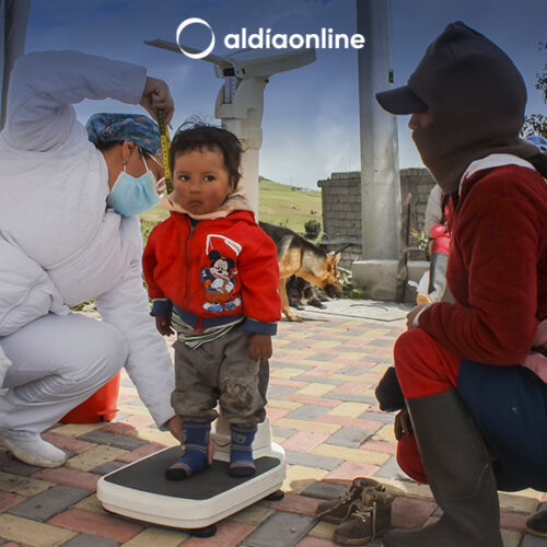 PATRONATO MUNICIPAL DE LATACUNGA AGASAJÓ A 100 NIÑOS DE LA COMUNIDAD ILLAGUA