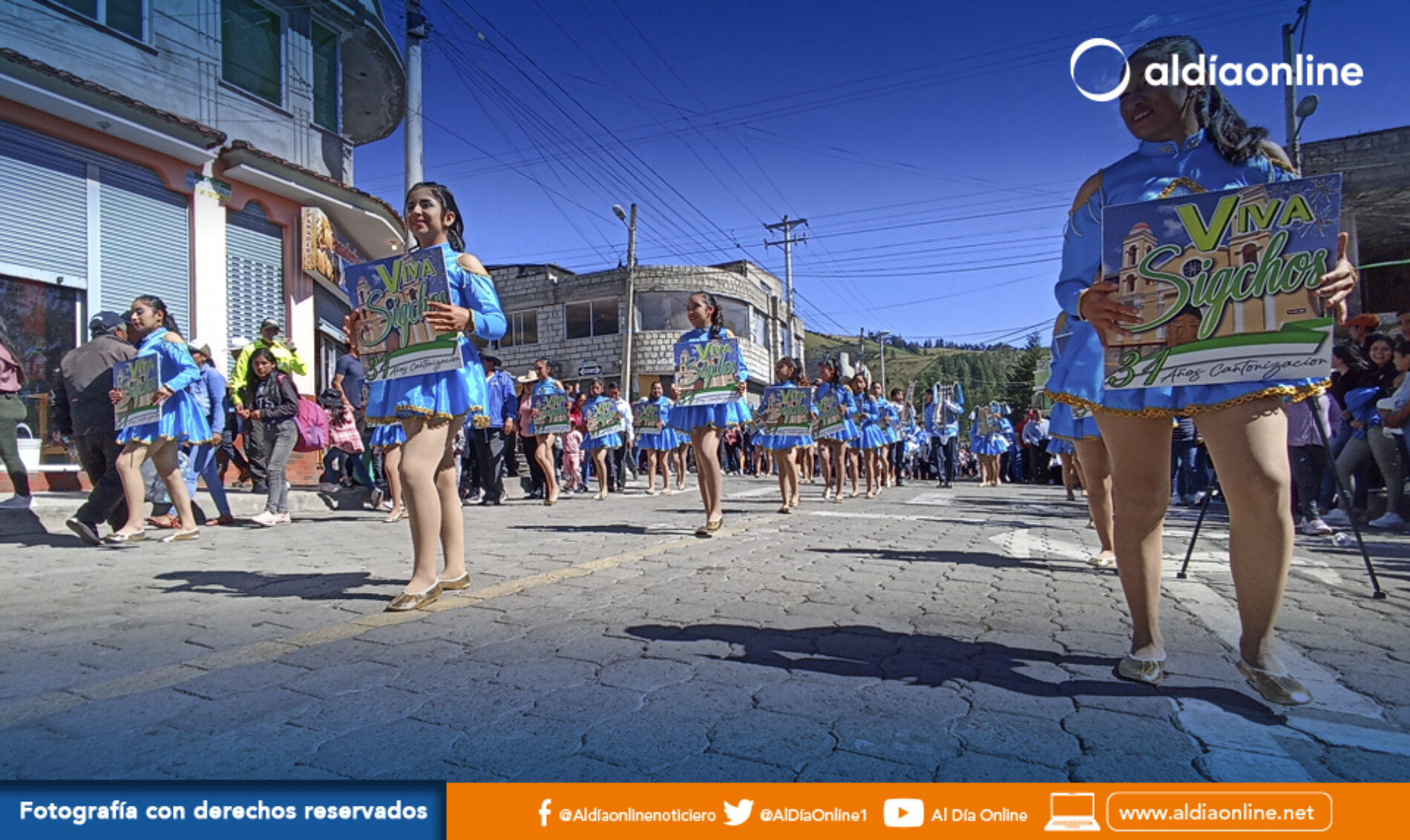 DESFILE CÍVICO-MILITAR SE CUMPLIÓ COMO PARTE DE LOS 31 AÑOS DE CANTONIZACIÓN DE SIGCHOS (VIDEO)