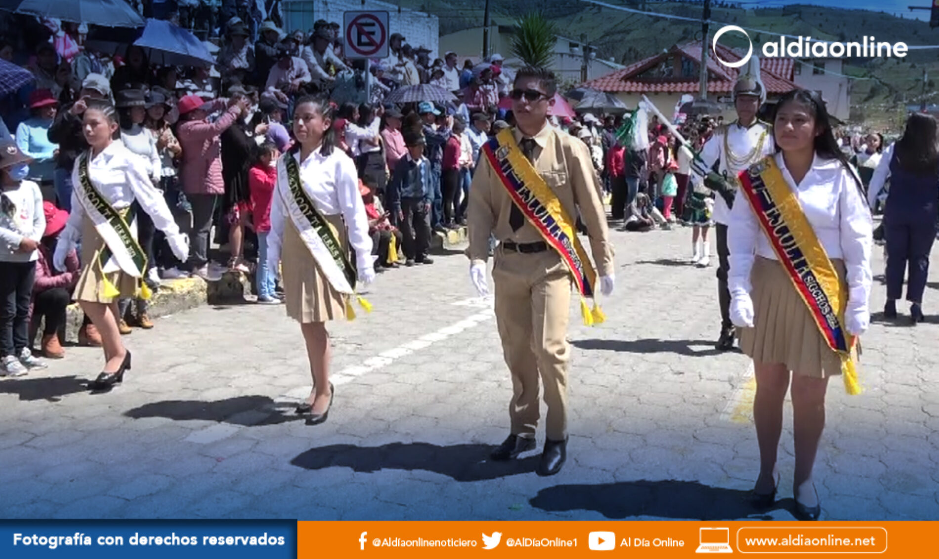 DESFILE CÍVICO-MILITAR SE CUMPLIÓ COMO PARTE DE LOS 31 AÑOS DE CANTONIZACIÓN DE SIGCHOS (VIDEO)