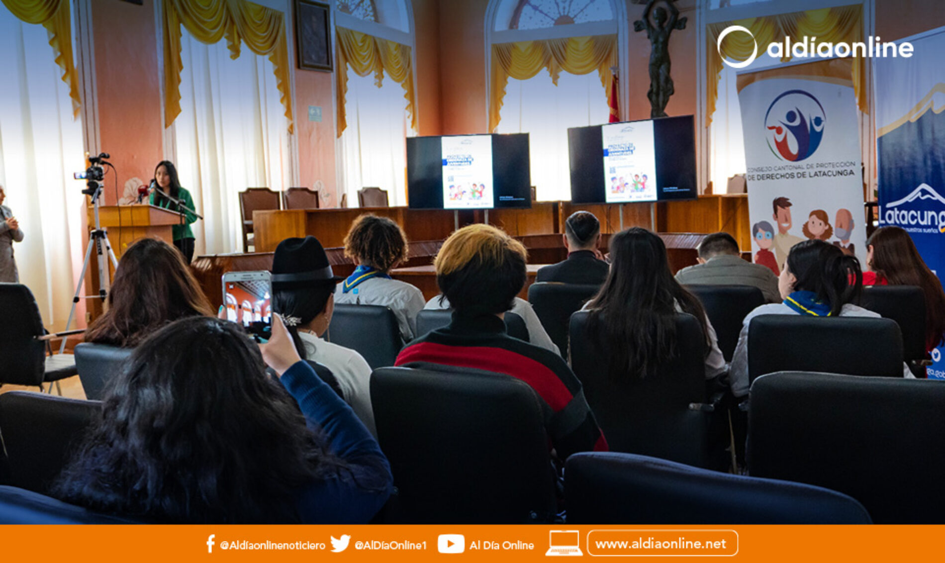 JOVENES PARTICIPAN EN LA CONSTRUCCIÓN DEL PROYECTO DE ORDENANZA