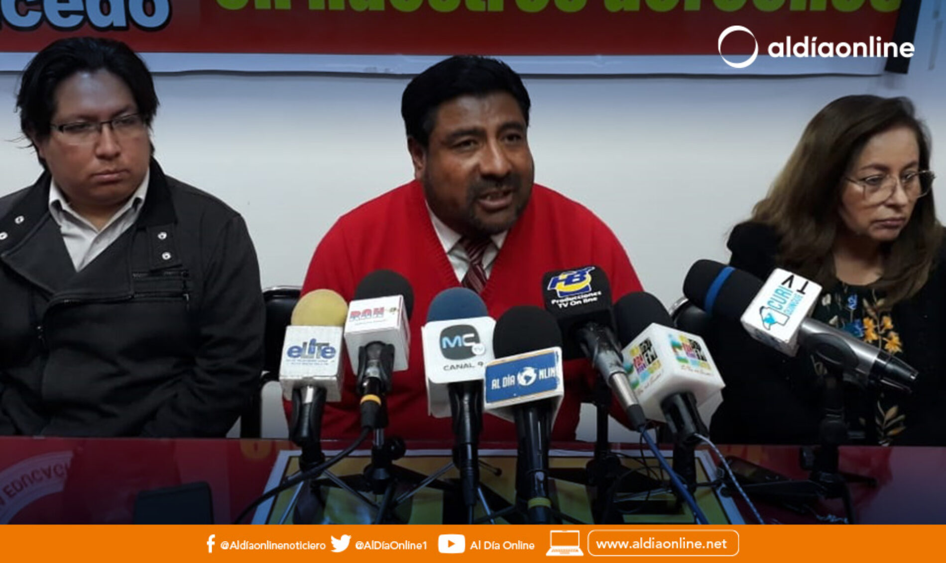 UNE COTOPAXI PRESENTARÁ ACCIÓN DE PROTECCIÓN ANTE INCUMPLIMIENTO POR PARTE DE LA MINISTRA DE EDUCACIÓN.(VIDEO)