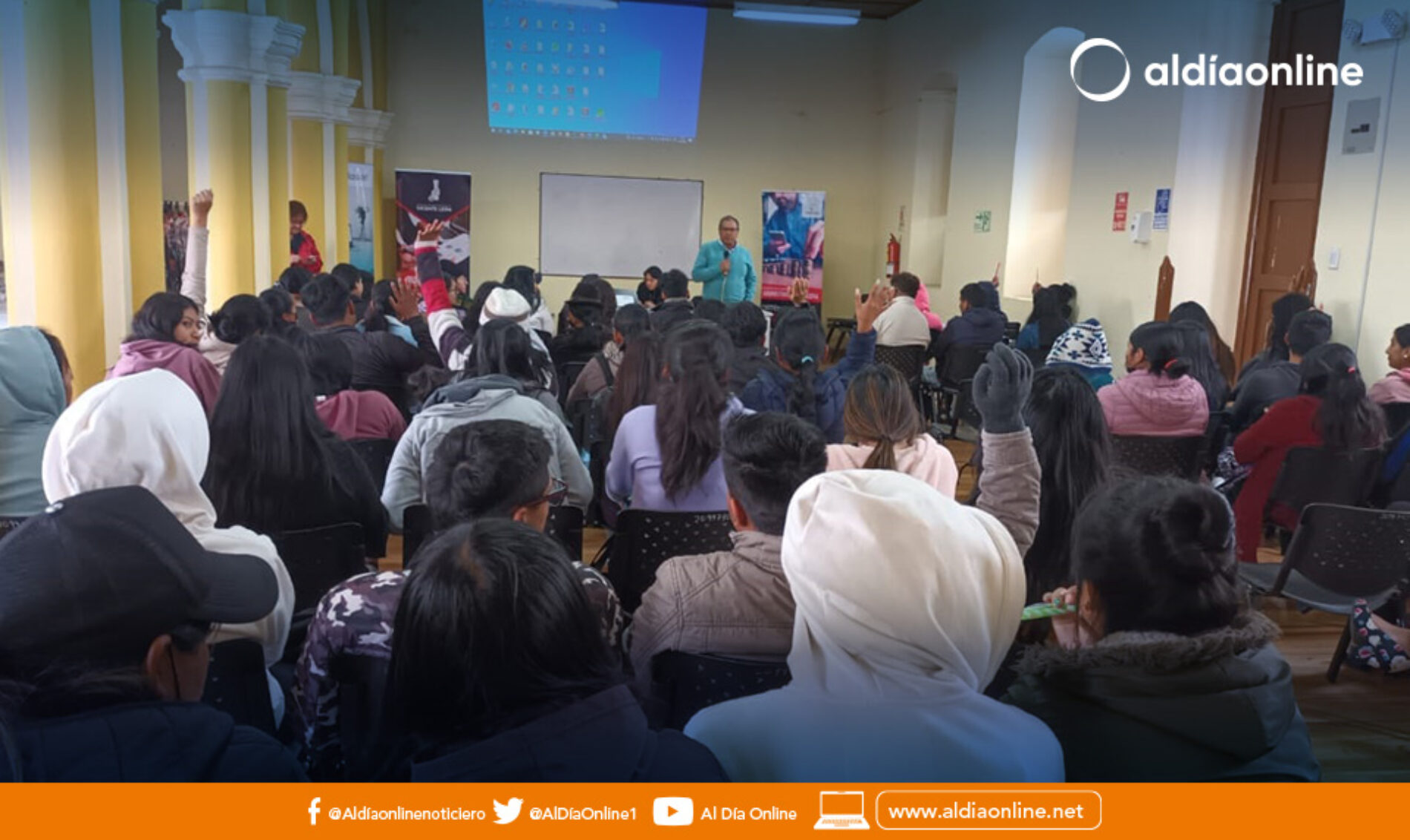 ESTUDIANTES DEL IST VICENTE LEÓN ACTUALIZAN CONOCIMIENTO EN REFORMAS TRIBUTARIAS Y EMPRENDIMIENTOS