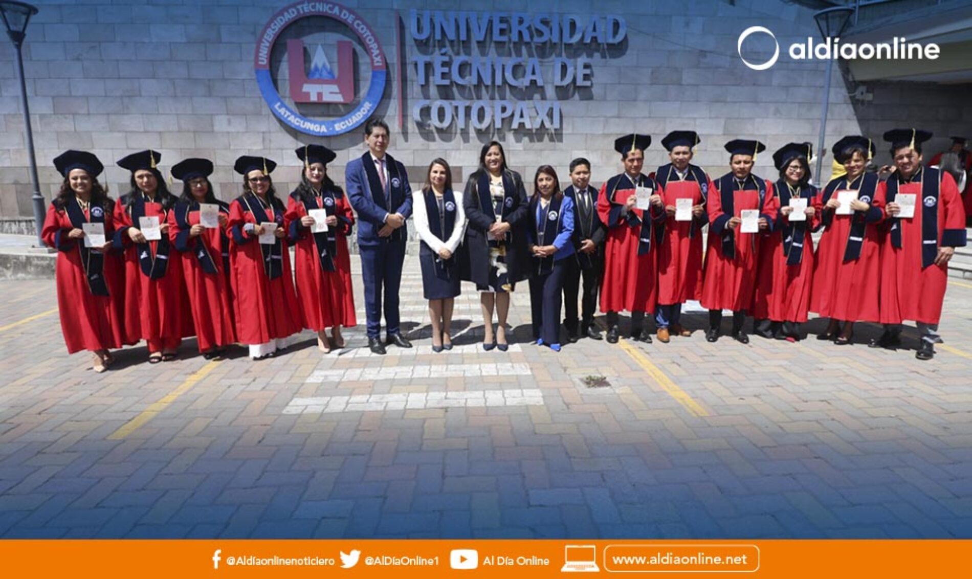 LA UNIVERSIDAD TÉCNICA DE COTOPAXI GRADUÓ A 324 NUEVOS MÁSTERES