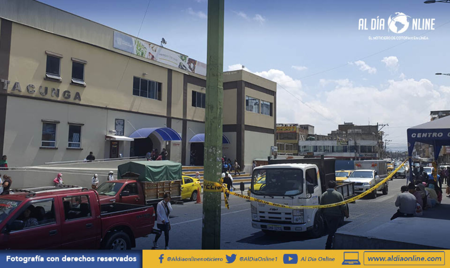 MUNICIPIO DE LATACUNGA Y COMERCIANTES AUTÓNOMOS LLEGAN ACUERDOS DE REUBICACIÓN EN SUS PUESTOS DE TRABAJO.(VIDEO)