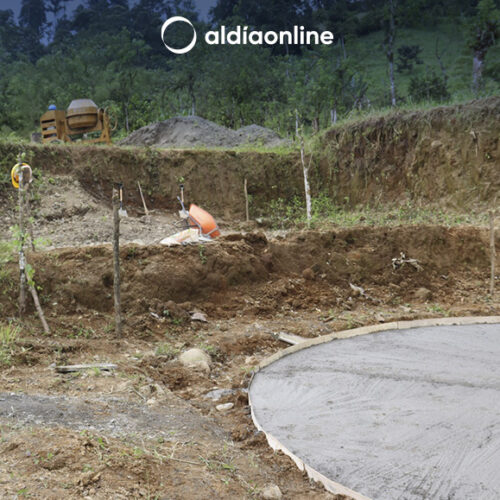 MUNICIPIO DE PUJILÍ CONTRUYE SISTEMA DE AGUA POTABLE PARA LA COMUNIDAD ISLA DE PUEMBO