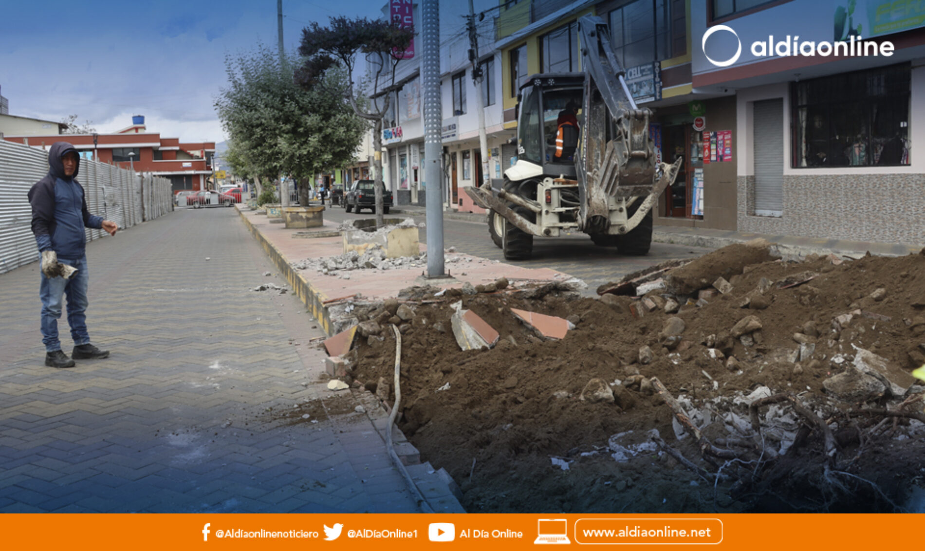 INICIÓ  CONSTRUCCIÓN DE BULEVAR Y ASENTAMIENTO DEL PARTERRE EN LA CALLE VICENTE ROCAFUERTE