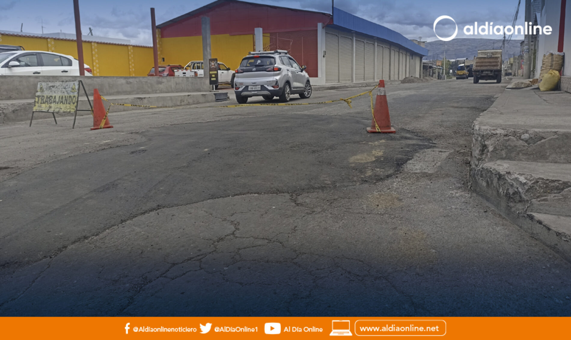 BACHEO SOLUCIÓN PARCIAL EN LA VÍA QUE UNE SAN SILVESTRE Y LA EX PANAMERICANA