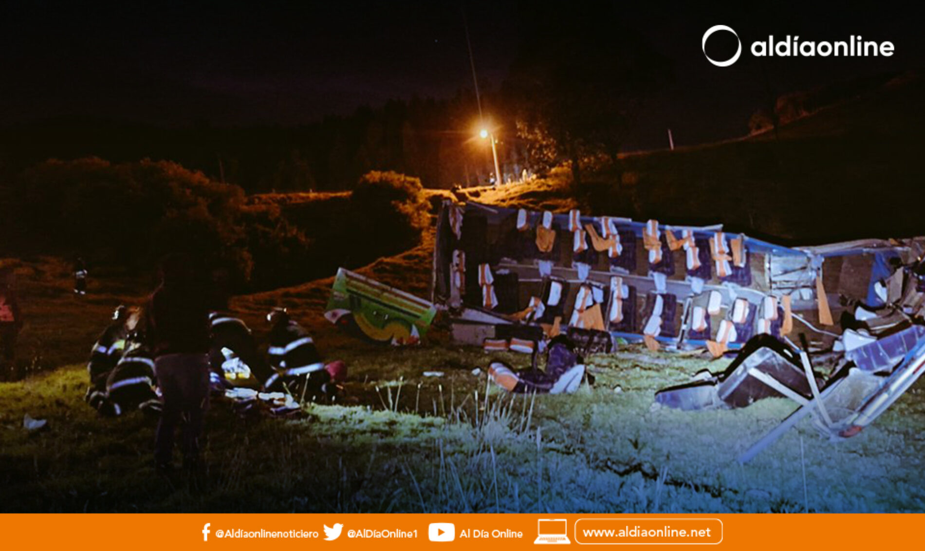 CINCO MUERTOS EN UN BUS QUE CAYÓ A UNA QUEBRADA EN PAPALLACTA