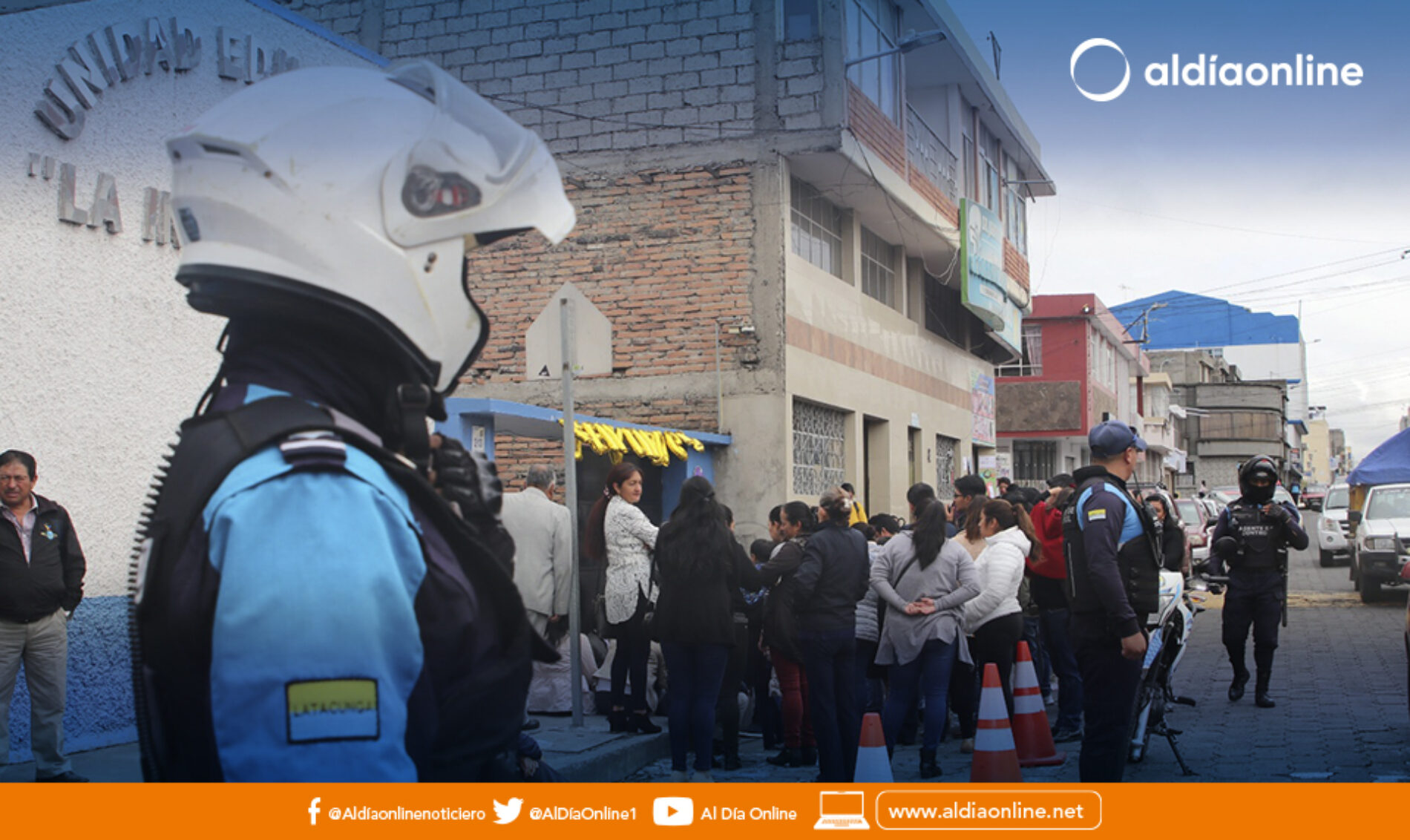 MUNICIPIO DE LATACUNGA DA APOYO A LA COMUNIDAD EDUCATIVA EN EL INICIO DE CLASES