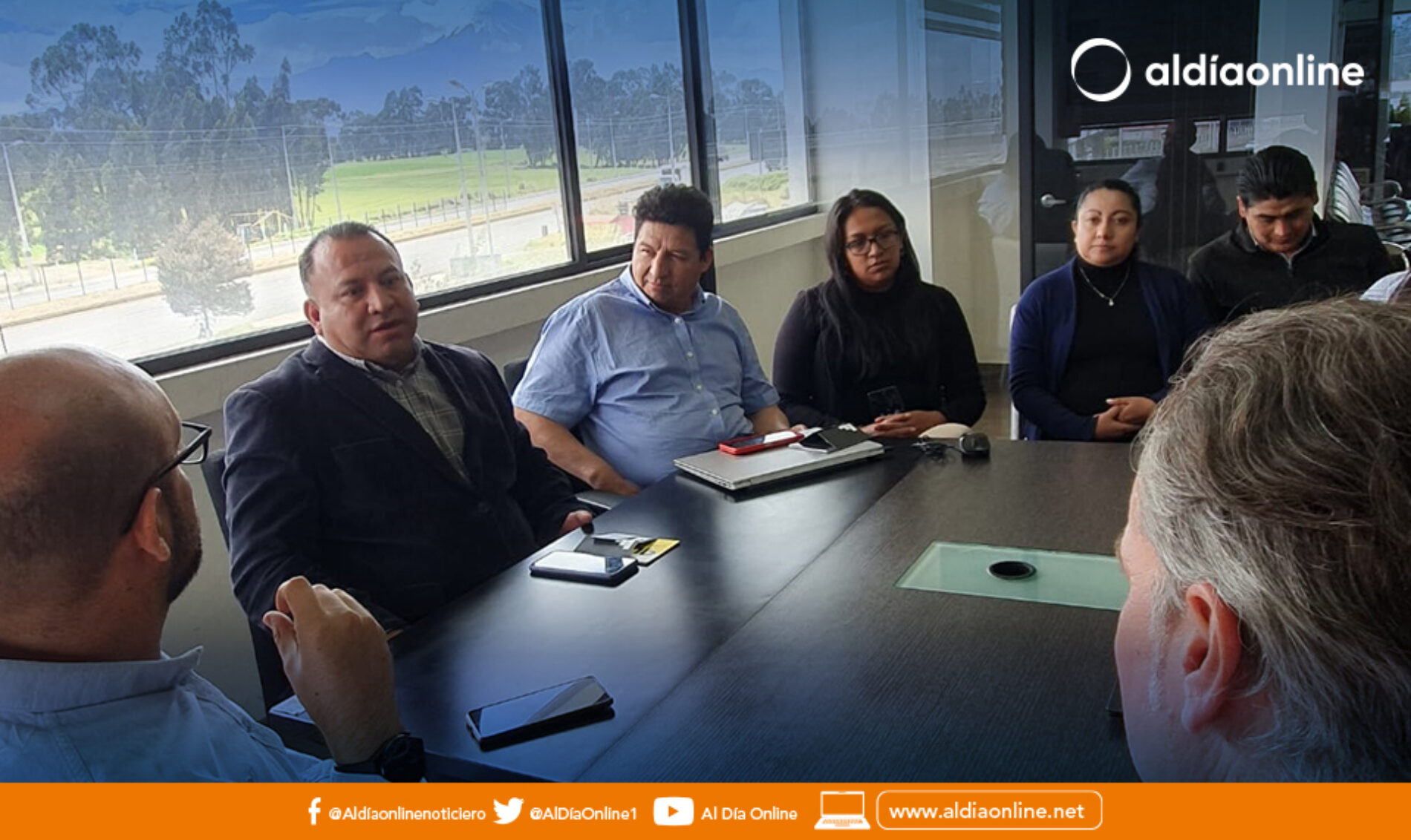 REPRESENTANTES DE HAFENCITY UNIVERSITY CAPACITAN A PERSONAL DEL ISUC EN LA HERRAMIENTA TOSCA