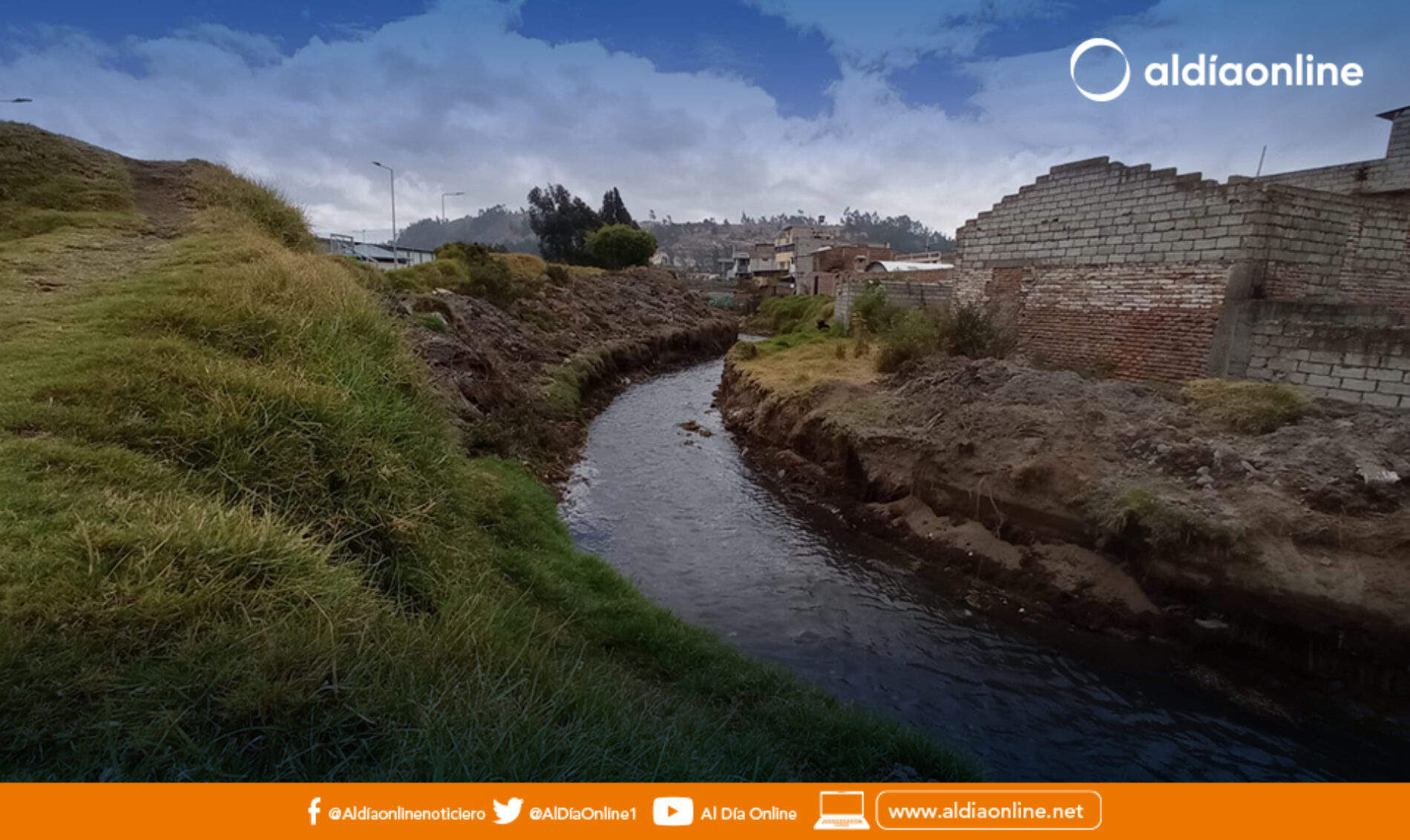 MUNICIPIO AVANZA CON EL DRAGADO DEL RÍO CUNUGYACU EN LA LAGUNA