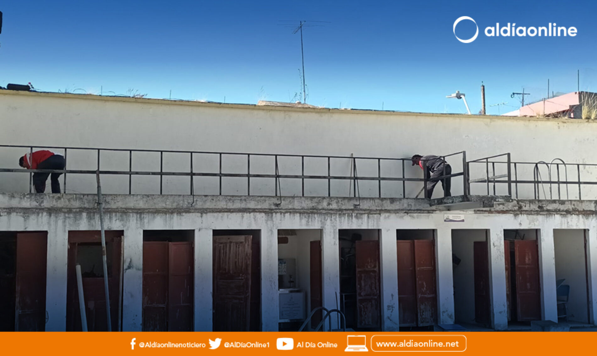 IST VICENTE LEÓN REALIZÓ UNA MINGA DE LIMPIEZA PREVIO AL INICIO DEL NUEVO CICLO ACADÉMICO  