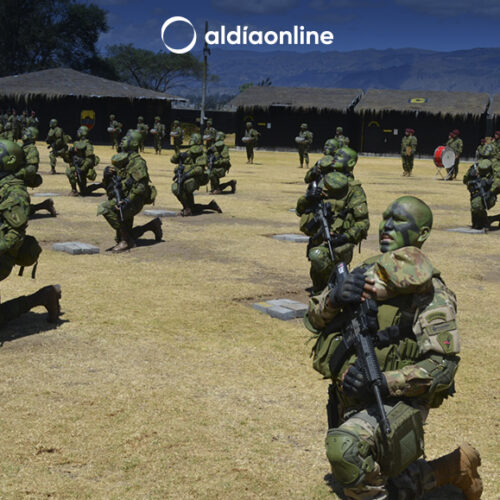 ESCUELA DE FUERZAS ESPECIALES GRADÚA A OCTOGÉSIMO CURSO DE COMANDO DEL ECUADOR VII INTERNACIONAL.