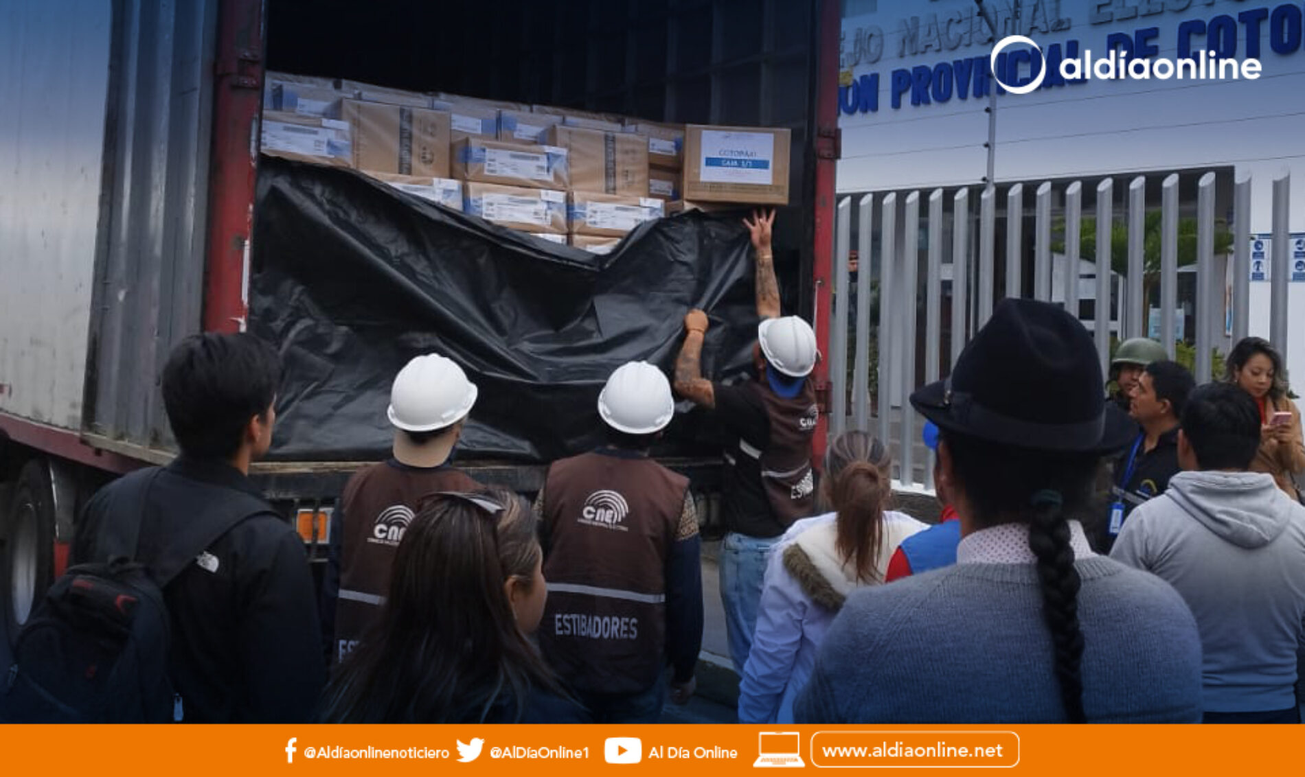 1.172 PAQUETES ELECTORALES LLEGARON A COTOPAXI PARA LAS ELECCIONES DE SEGUNDA VUELTA