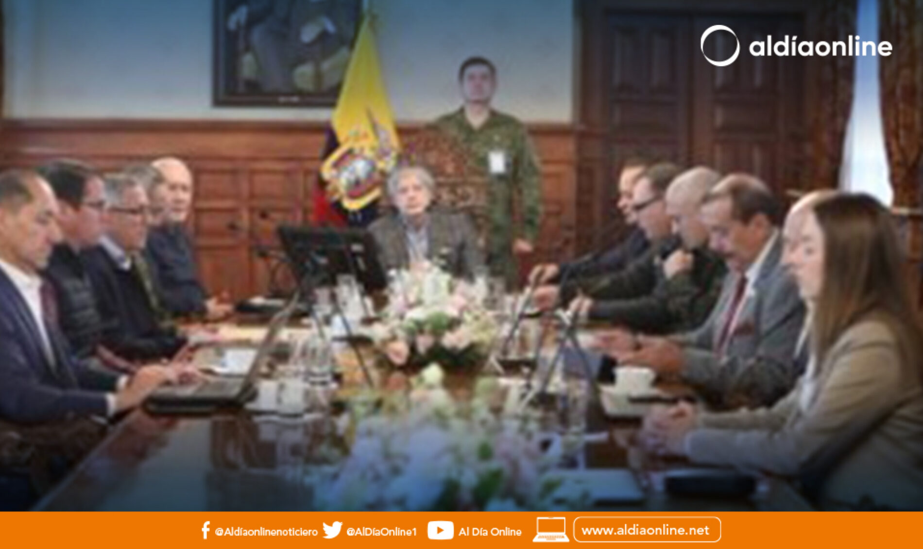 CÉSAR ZAPATA SE HACE CARGO DE LA POLICÍA Y FAUSTO COBO, DE LAS CÁRCELES