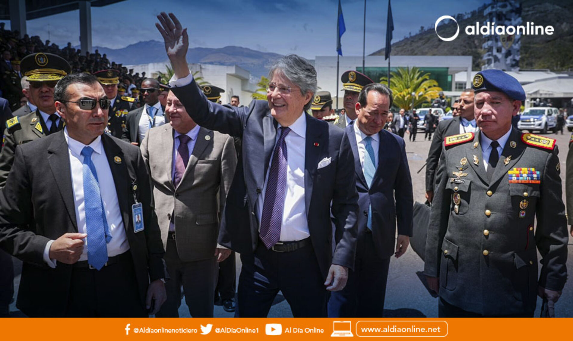 ECUATORIANOS, EL EQUIPAMIENTO A LA POLICÍA NACIONAL AVANZA.