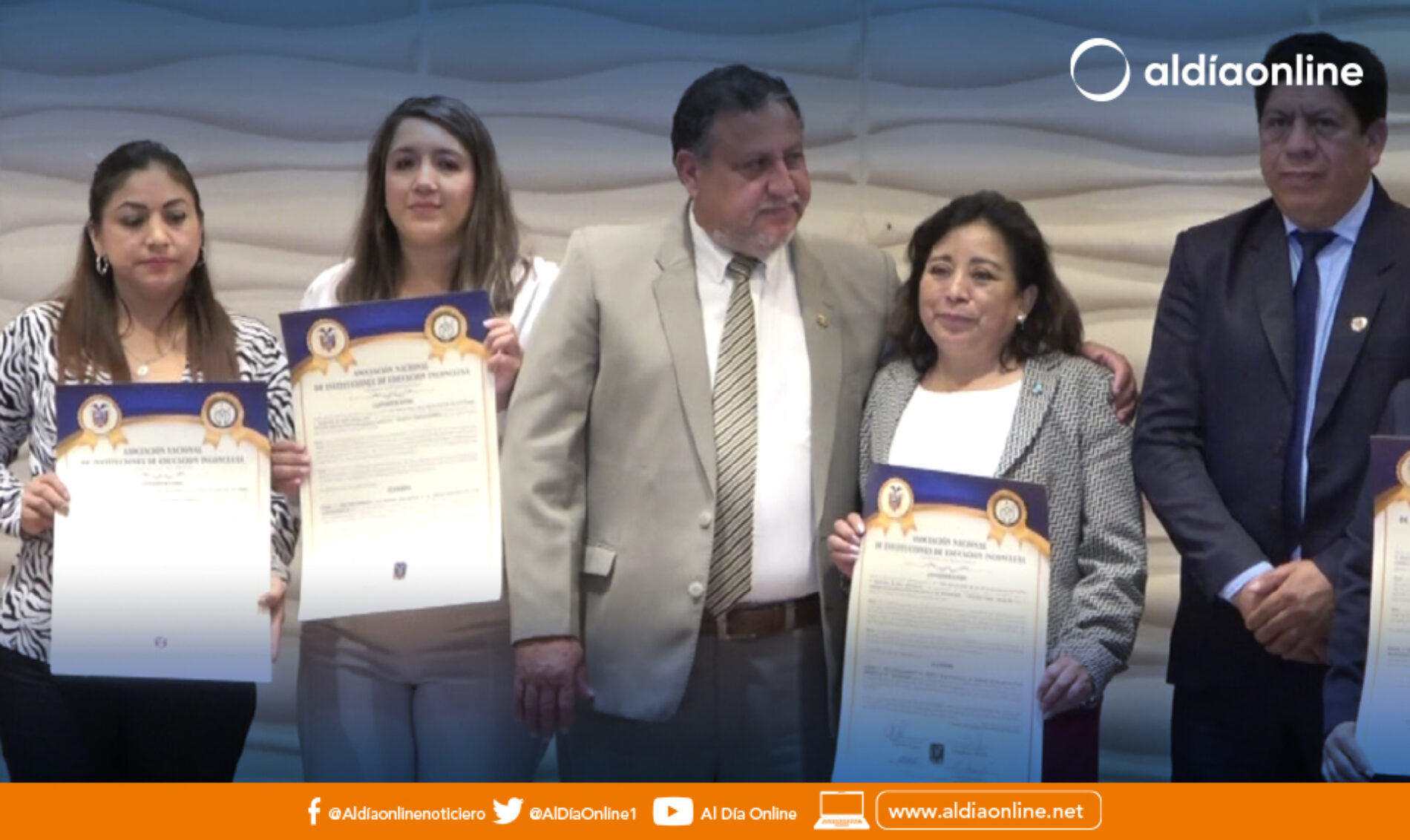 UNIDAD EDUCATIVA PCEI BUENAS NUEVAS RECIBIÓ RECONOCIMIENTO “GRAN CRUZ POR LA LIBERTAD EDUCATIVA” (VIDEO)