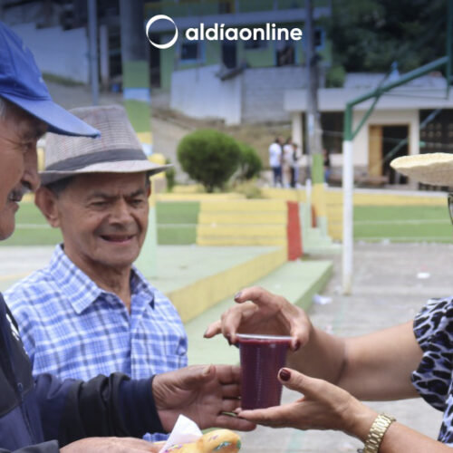 PATRONATO CONMEMORÓ LOS FINADOS COMPARTIENDO LA COLADA MORADA