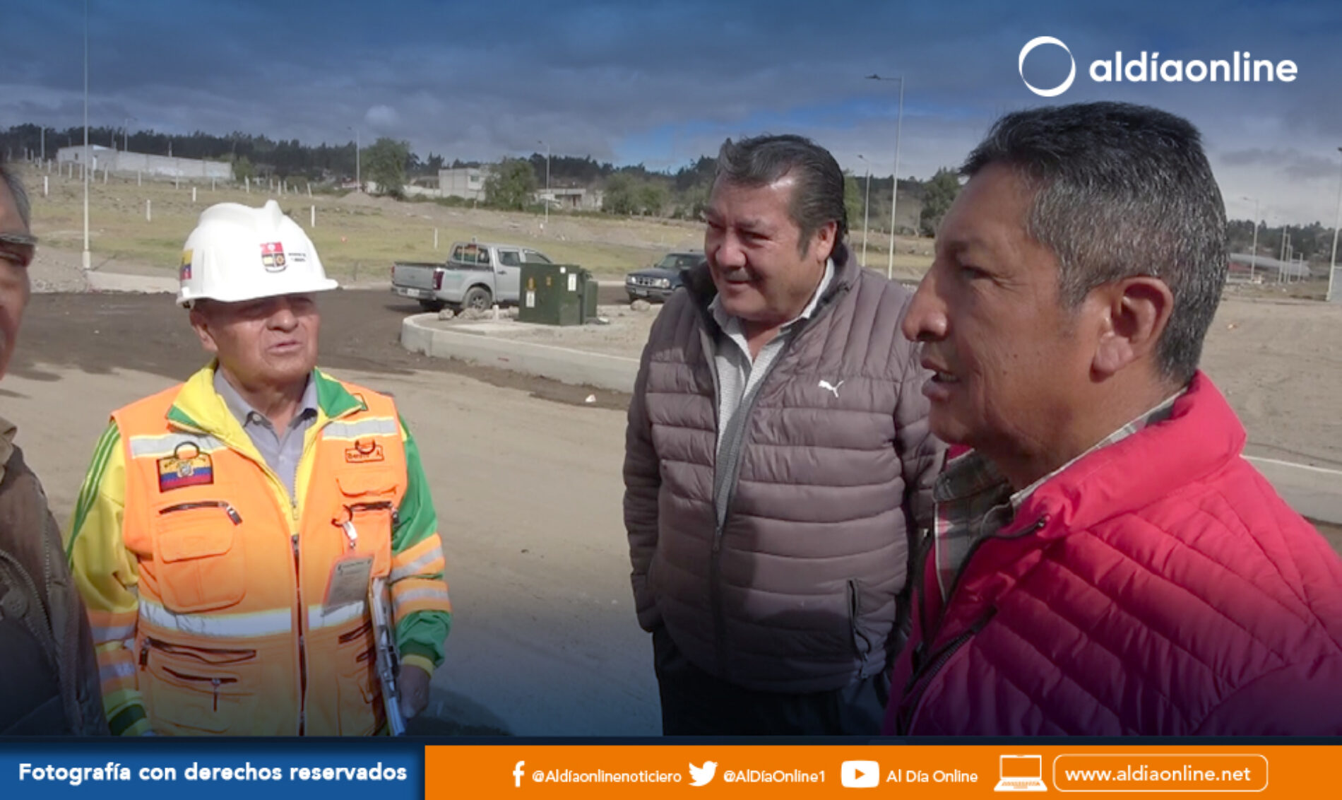 MUNICIPIO DE SAQUISILÍ Y SINDICATO DE CHOFERES LLEGAN A CUERDOS EN BENEFICIO DE LA COMUNIDAD EN GENERAL (VIDEO)