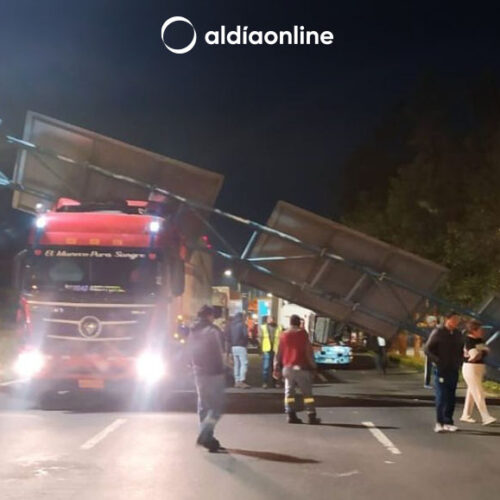 CIERRE VIAL EN LA AVENIDA SIMÓN BOLÍVAR POR ACCIDENTE DE TRÁNSITO