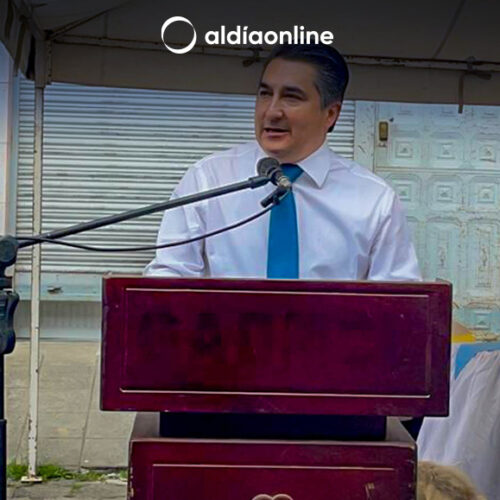 ALCALDE INAUGURA FERIA DE NAVIDAD EN LA LAGUNA Y ESTABLECE PRESUPUESTO PARA MEJORAR ESTE LUGAR