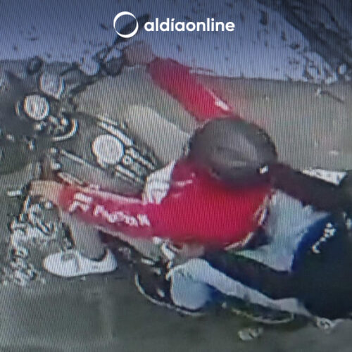 LADRÓN FUE DETENIDO AL FALLAR EL ROBO EN MOTOCICLETA DE $9.700 EN EL CENTRO DE LATACUNGA