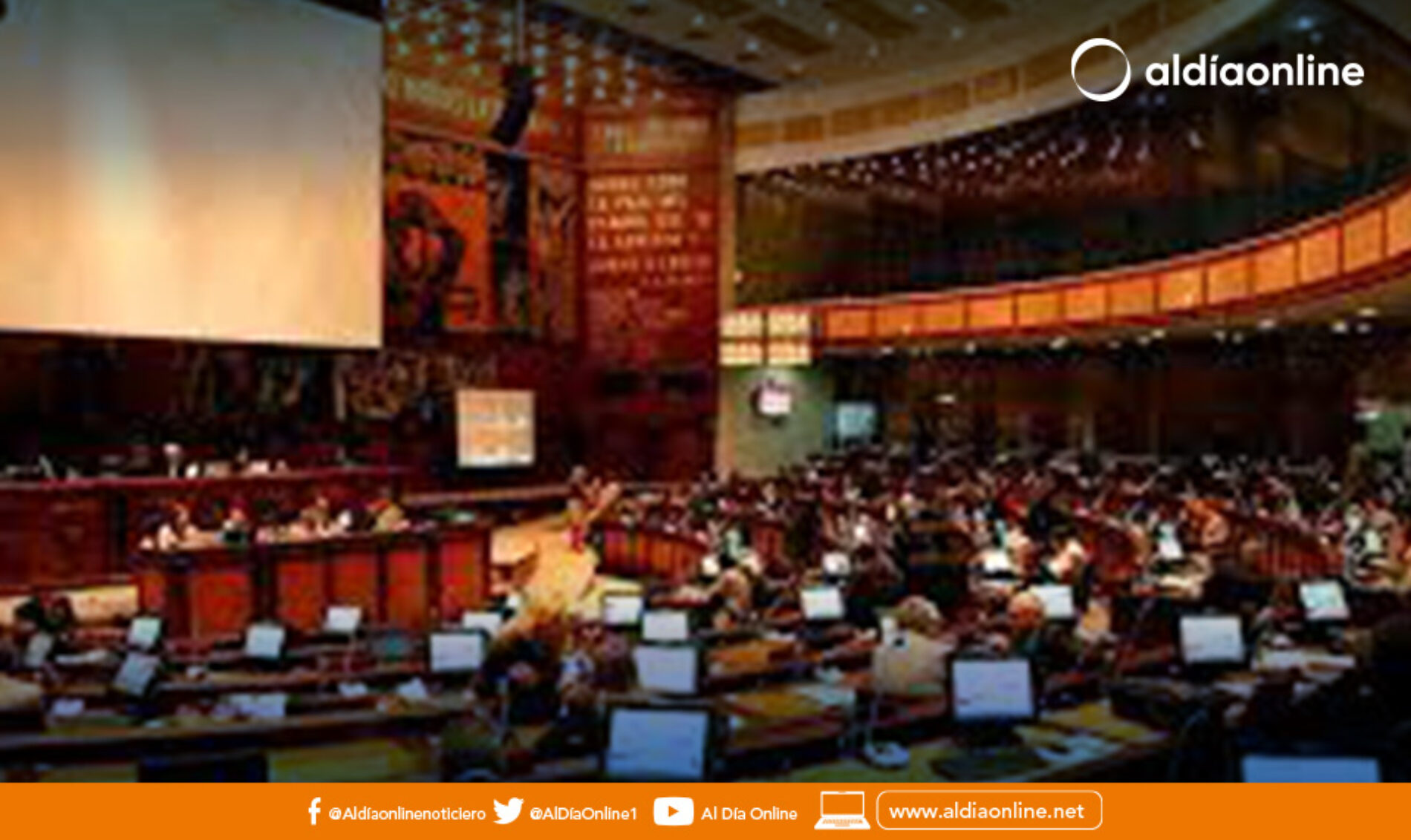 APRUEBAN INFORME SOBRE REFORMA PARA ALZA DE IVA, CON OPOSICIÓN DE PSC Y CORREÍSTAS