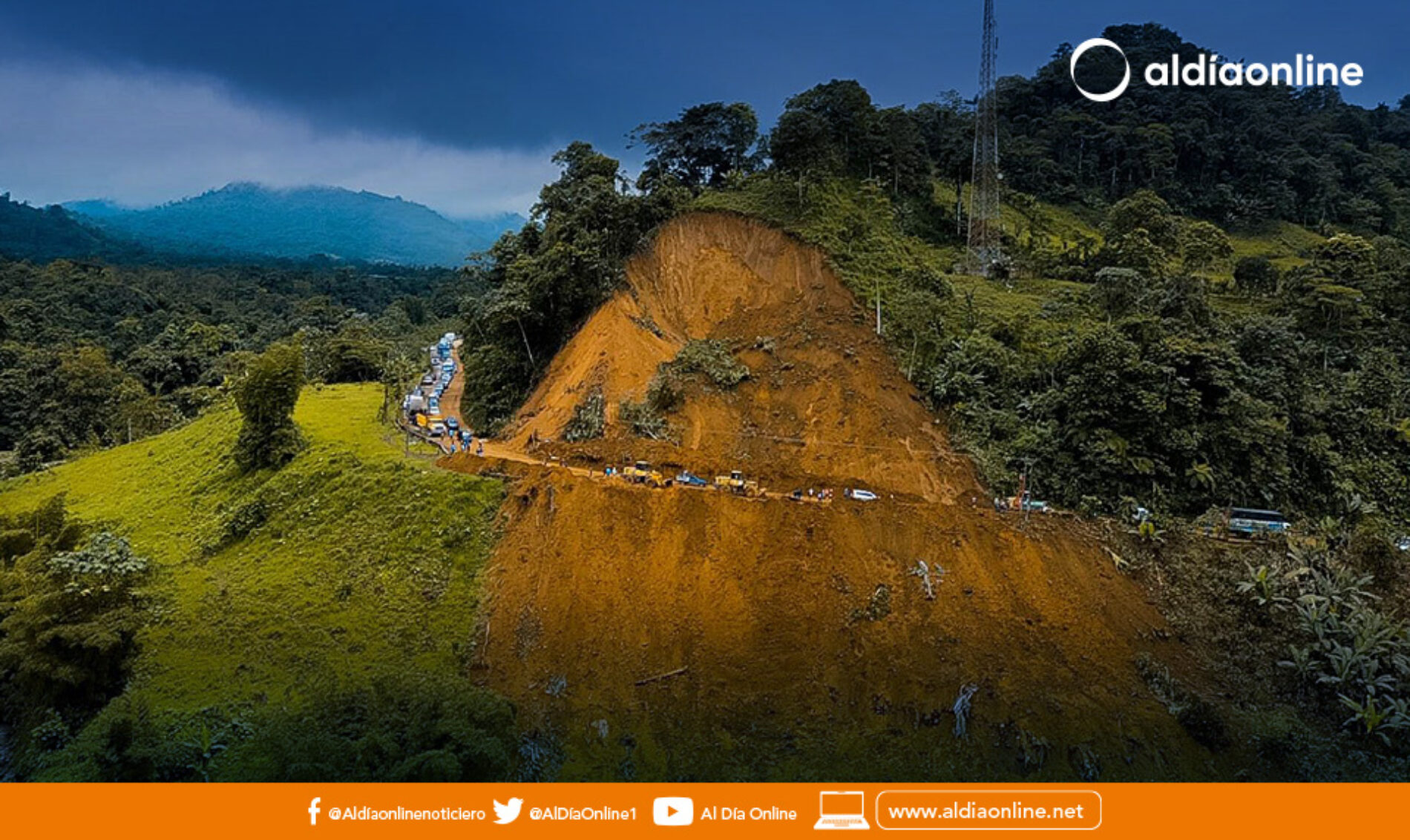 PREFECTURA DE COTOPAXI Y AUTORIDADES LOCALES UNEN ESFUERZOS PARA ABORDAR EMERGENCIA VIAL EN LA E30  SECTOR GUAYACÁN.