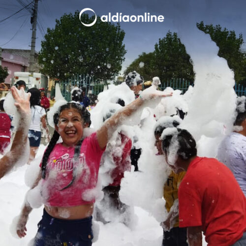 LATACUNGUEÑOS DISFRUTAN DEL CARNAVAL AL MÁXIMO CON ACTIVIDADES FAMILIARES