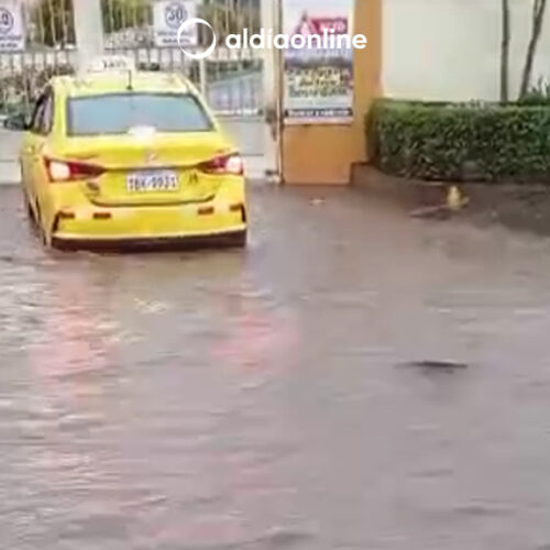URBANIZACIÓN TIOBAMBA DEL FCME AFECTADA CON INUNDACIÓN POR FUERTE LLUVIA (VIDEO)