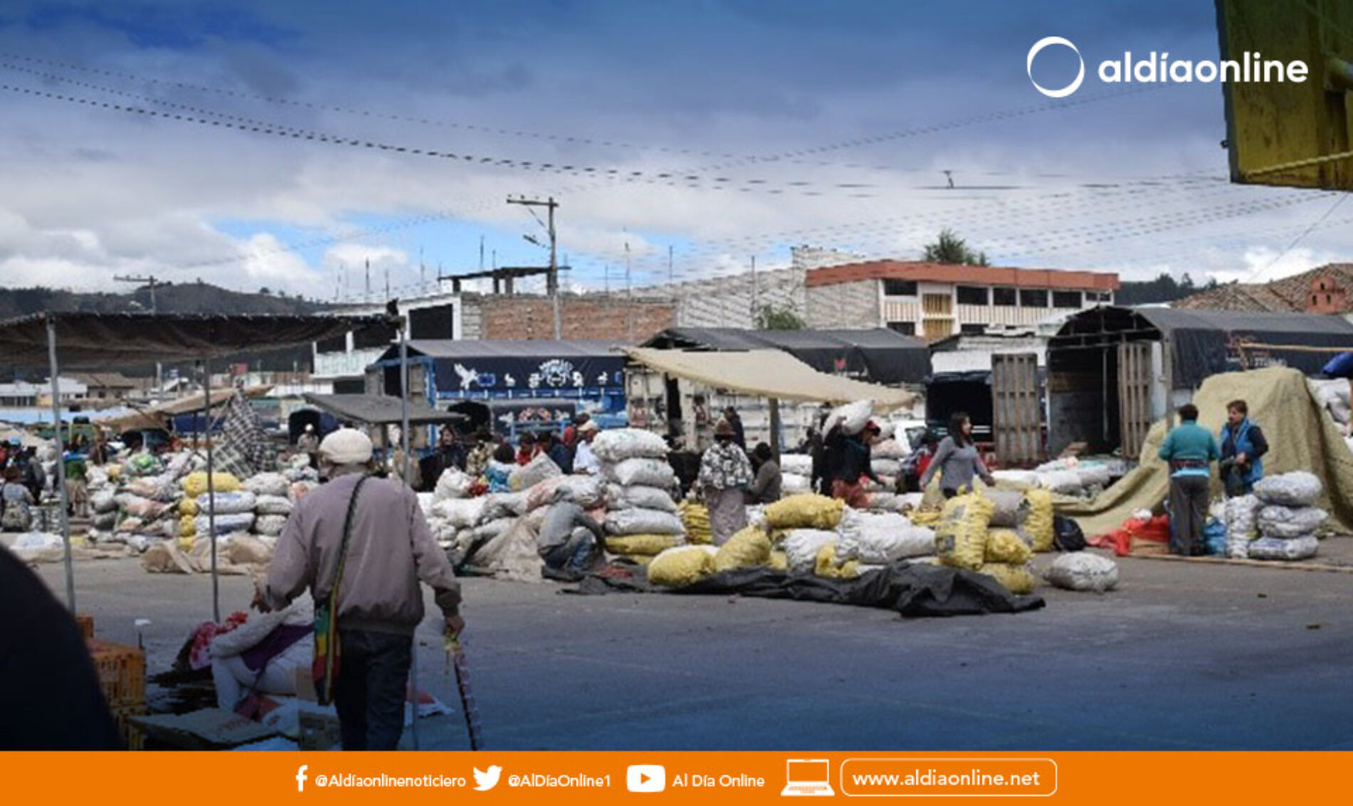 DIRECCIÓN DE SERVICIOS DEL GADMIC SAQUISLÍ REGULARÁ PLAZAS DEL CANTÓN PARA LA CREACIÓN DE PATENTES MUNICIPALES.(VIDEO)