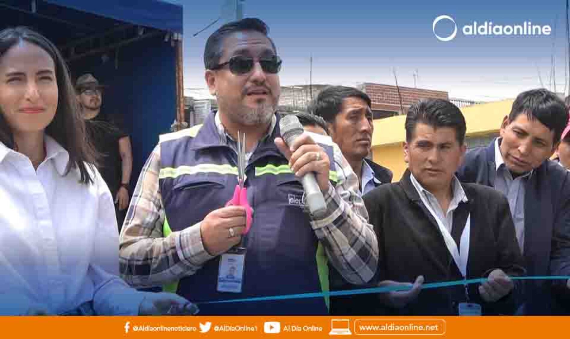 ELEPCO S.A. COTOPAXI INAUGURÓ LA ILUMINACIÓN DE 11 BARRIO DE LA PARROQUIA PASTOCALLE.(VIDEO)
