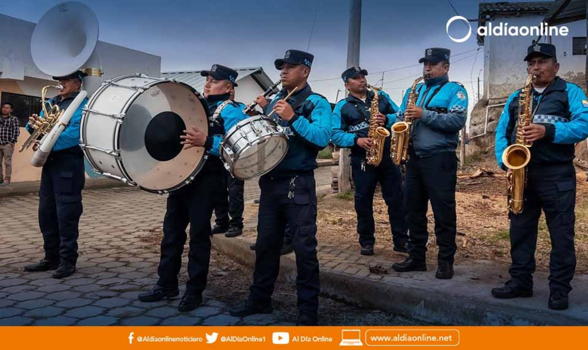 MUNICIPIO DE LATACUNGA INICIA OBRA DE ASFALTADO EN MACA ATÁPULO