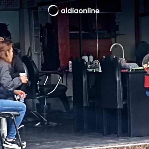 CIUDADANÍA INDIGNADA POR FALTA DE INFORMACIÓN DE CORTES DE ENERGÍA RECLAMOS A ELEPCO NO PARAN