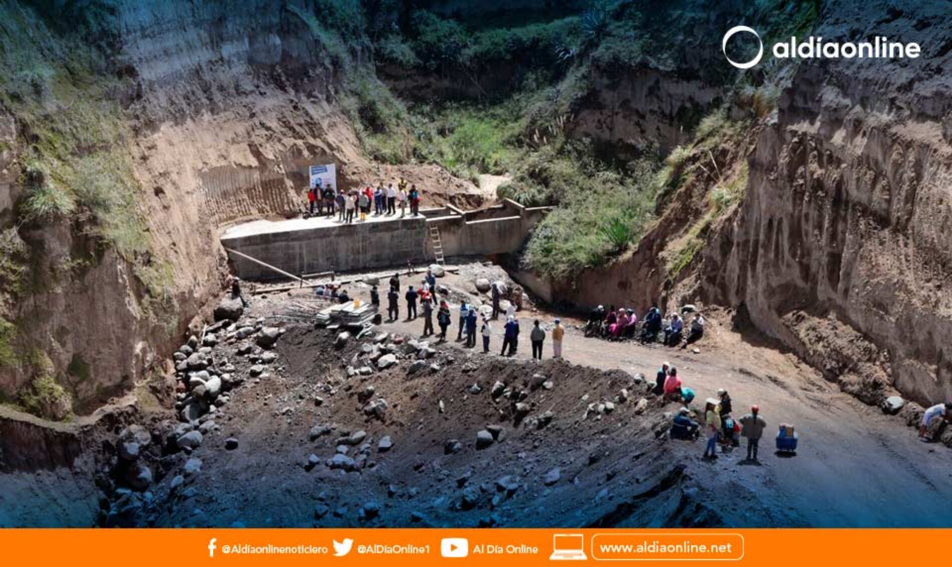 CANAL DE RIEGO LATACUNGA-SALCEDO-AMBATO HABILITADO CON TRABAJO MANCOMUNADO EN 28 DÍAS