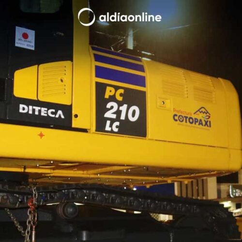 PREFECTURA DE COTOPAXI PRESTA AYUDA A LOS CANTONES DE PALLATANGA Y ALAUSÍ CON MAQUINARIA