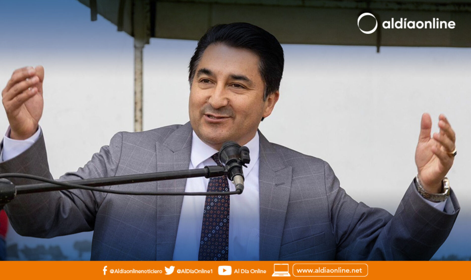 MUNICIPIO DE  LATACUNGA ENTREGÓ ADOQUINES EN EL BARRIO BELLAVISTA SAN BUENAVENTURA