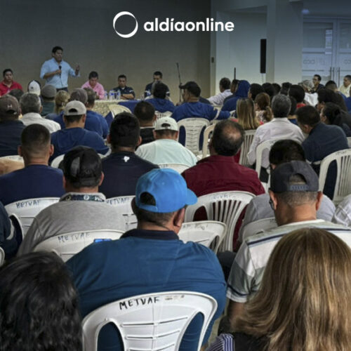 EN CNEL HAY UN FUNCIONARIO QUE GANA USD 13.500 AL MES
