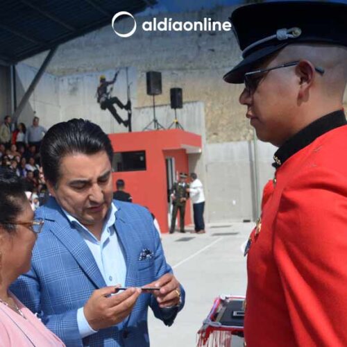 30 NUEVOS BOMBEROS PROFESIONALES GRADUÓ EL CENTRO DE FORMACIÓN ESPECIALIZADA DE LATACUNGA (VIDEO)